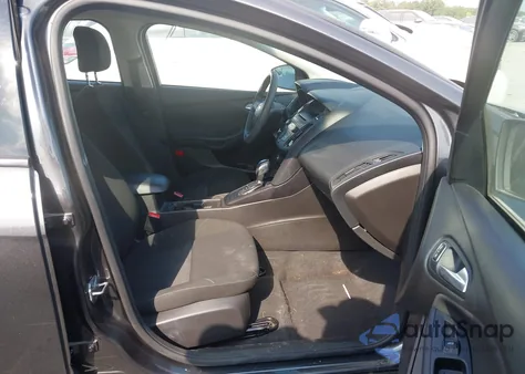 2016 Ford Focus Se from USA, damaged, VIN 1FADP3F26GL378152